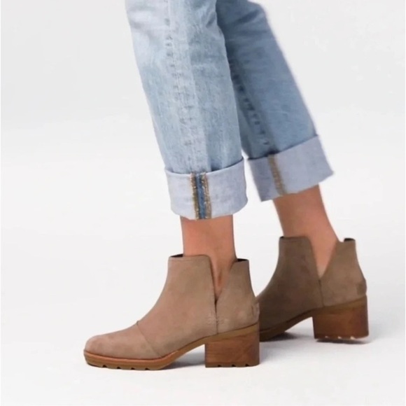 Sorel Cate Suede Cut-Out Chelsea Boot NL3384-240 Sz 8 Tan Bootie Normcore Winter - Picture 1 of 16